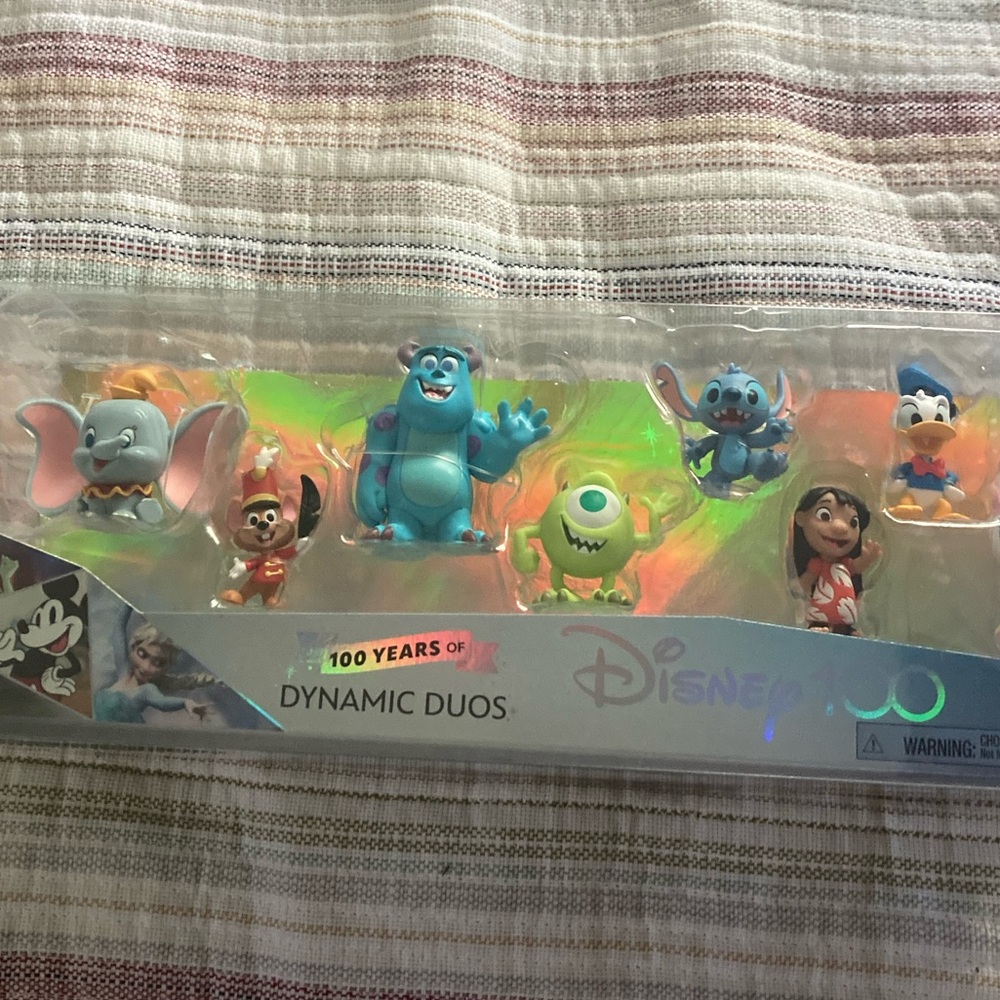 New Disney 100 yrsCelebration Collection Limited Edition Dynamic Duo Playset - Picture 2 of 6